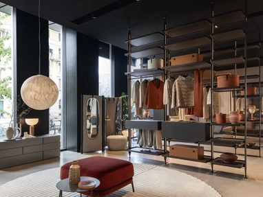 Dedalo Walk-in Closet by Novamobili