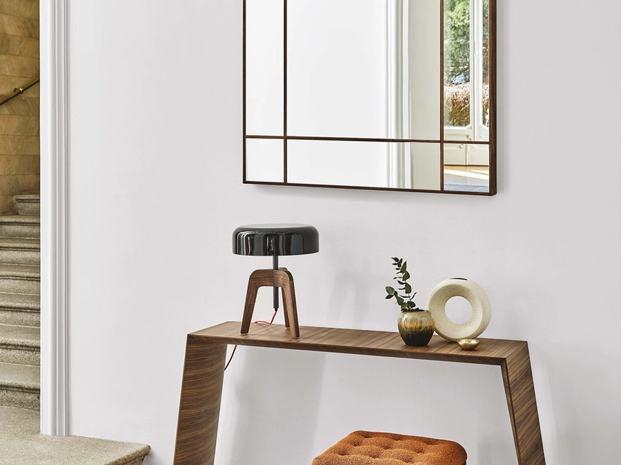 Asya entrance cabinet in walnut by Porada