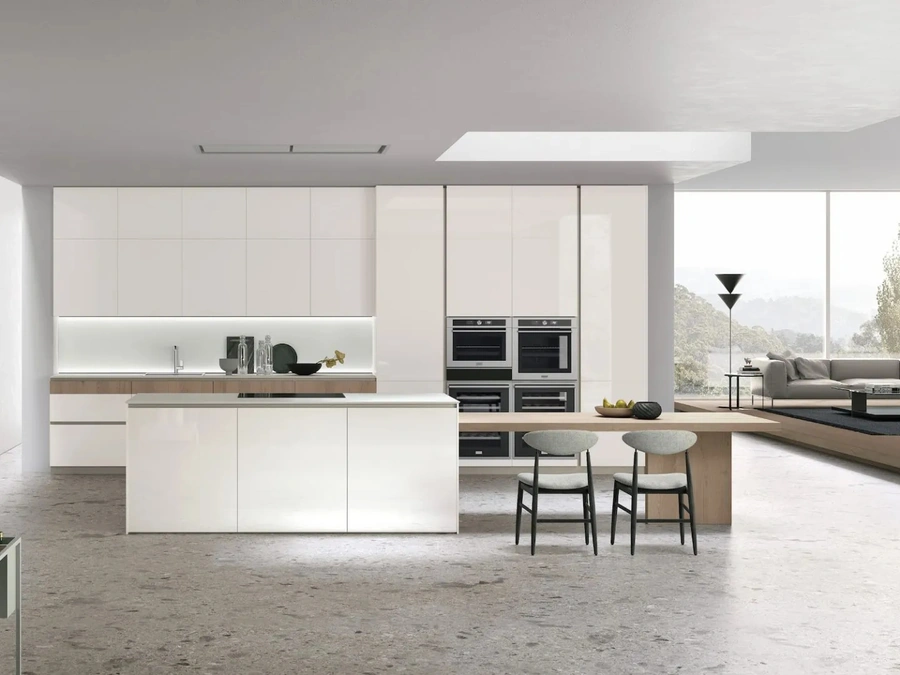 Modern Kitchen with Aliant 05 Island by Stosa