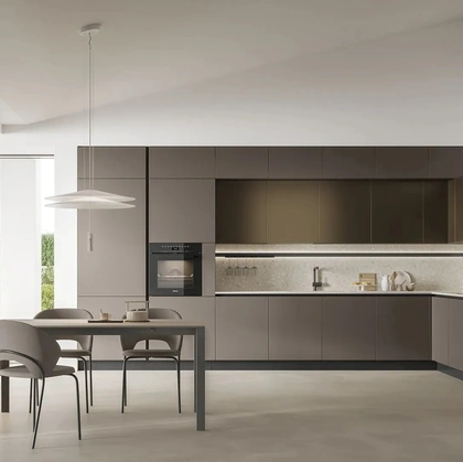 Modern angular Aliant 03 kitchen by Stosa