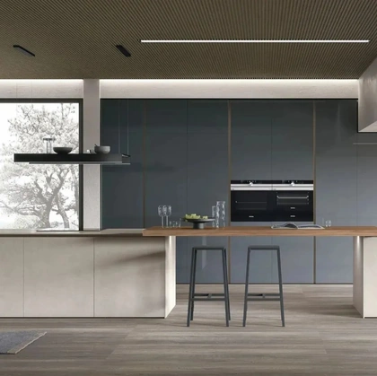 Modern Kitchen with Aliant 07 Island by Stosa