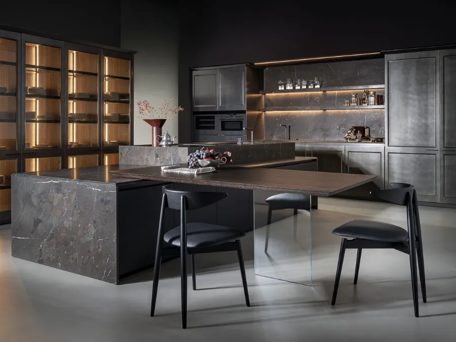 Design kitchen with Filò Project 1 island in Euromobil's oxidized Fusion lacquer finish
