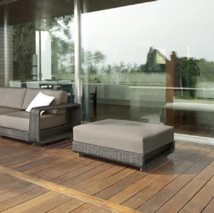 Hamptons Pouf by Roberti