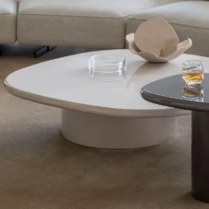 Homan side tables in glossy lacquered finish by Desirée
