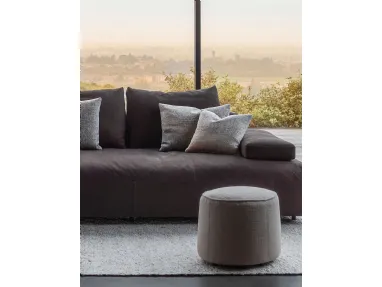Pouf Pond in upholstered fabric by Desirèe