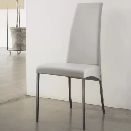 Bontempi's Aida chair in eco-le