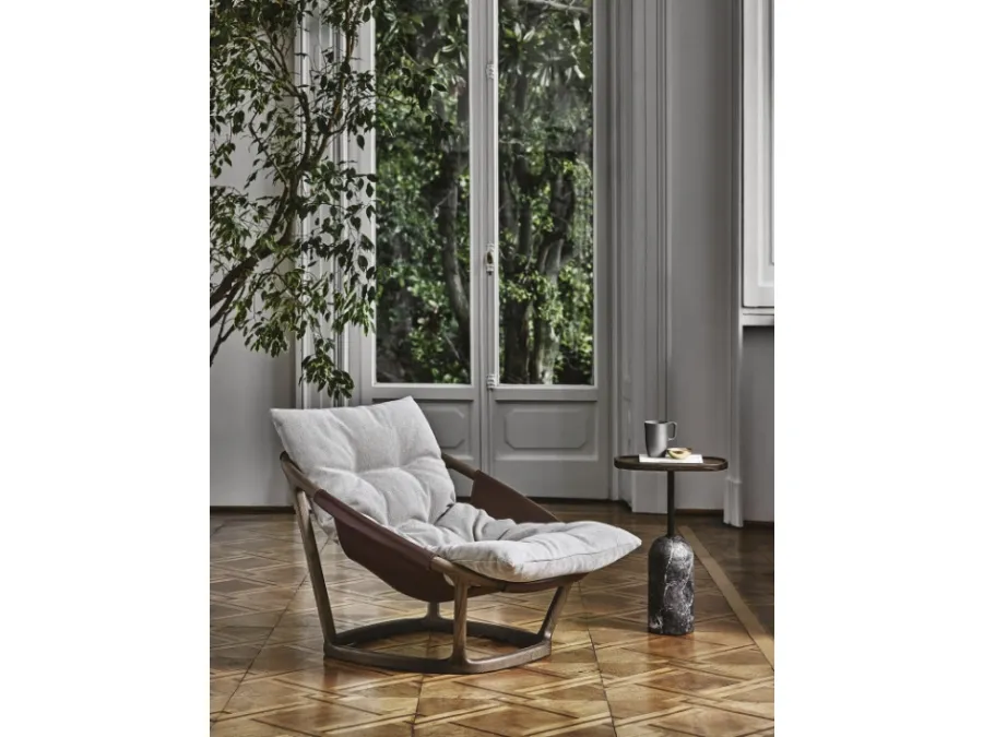 Amarantha armchair by Porada