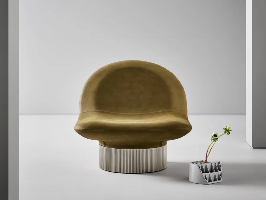 Amour leather armchair by Bonaldo