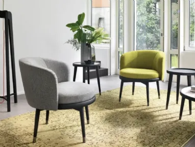Daphne armchair by Porada