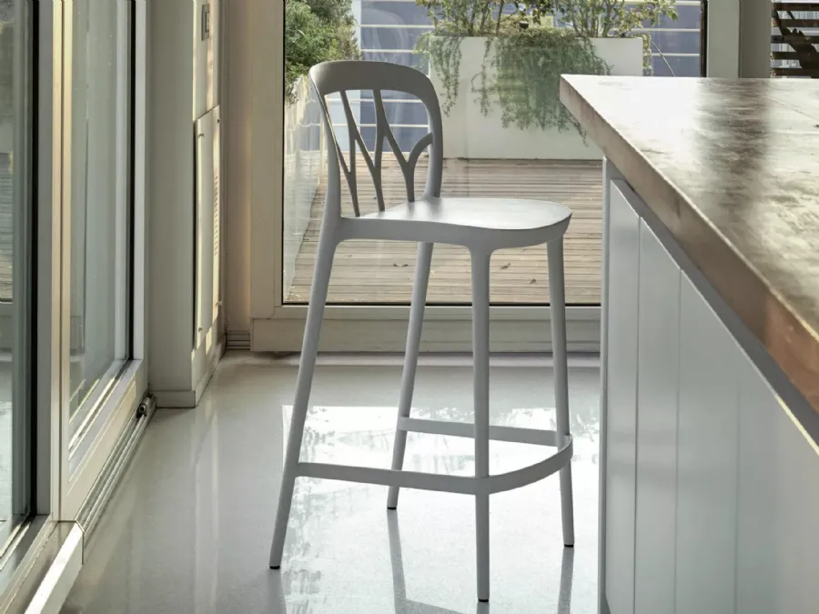 Galaxy stool in polypropylene by Bontempi