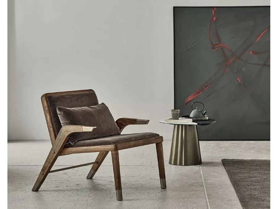 Lady armchair in leather and wood by Bontempi