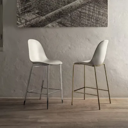 Mood polypropylene stool by Bontempi