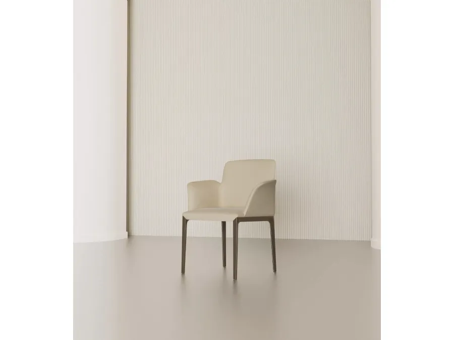Armchair Opera in leather by Bontempi.