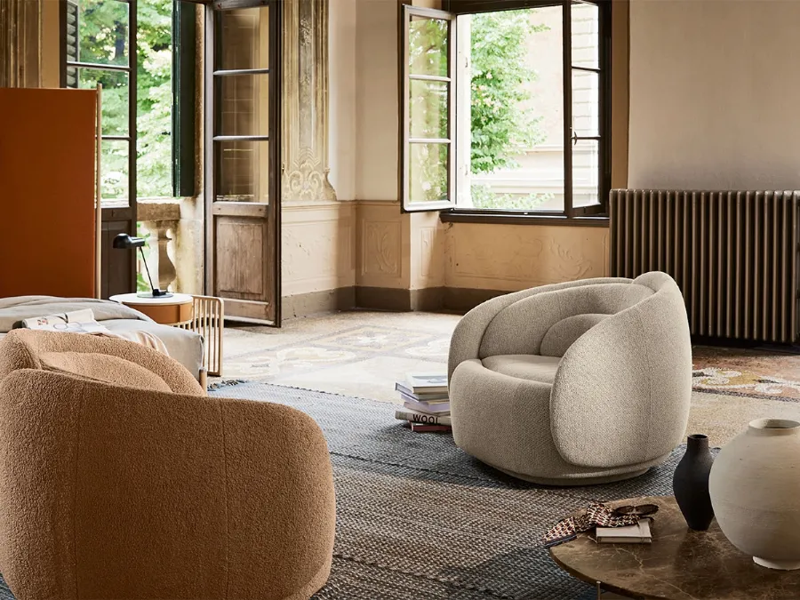 Peony armchair in padded fabric by Pianca.