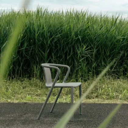 RE Air-Armchair by Magis