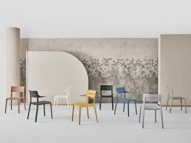 Rocket stackable chair by Bontempi