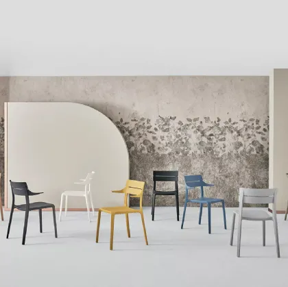 Rocket stackable chair by Bontempi