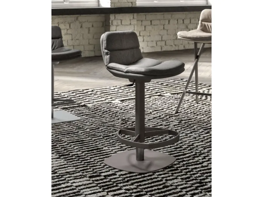 Padded stool Marlon by Ozzio