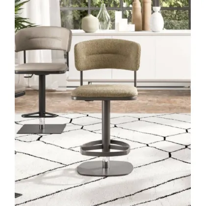 Persy stool by Ozzio.