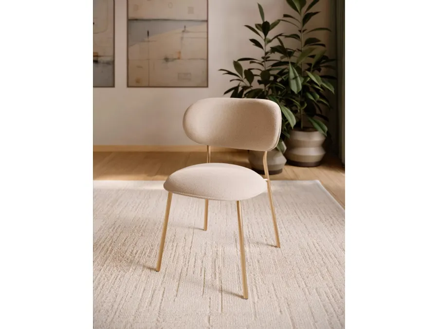 Sienna upholstered chair in fabric by Bontempi.