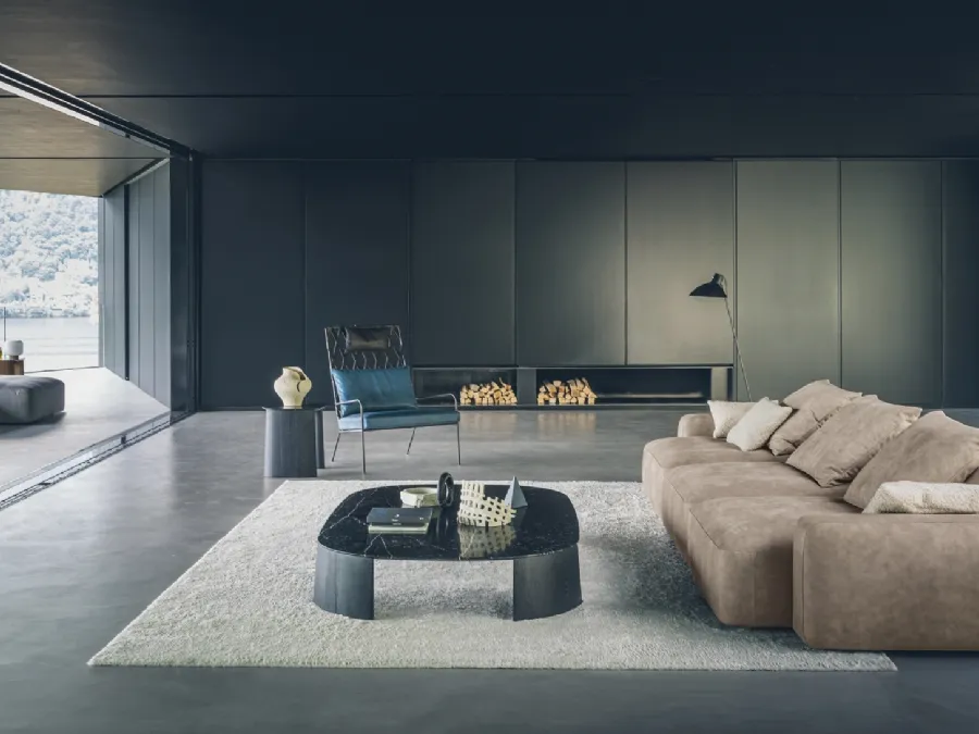 Dorvan leather linear sofa by Desirèe.