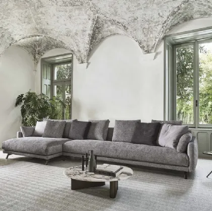 Living room with Etienne peninsula by Porada