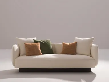 The Homan Small linear sofa by Desirèe.