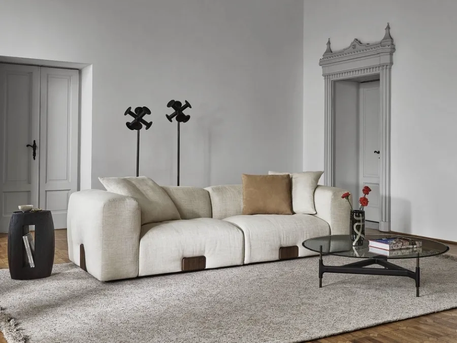 Linear sofa Koji by Porada