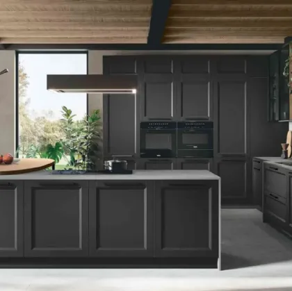 Classic kitchen with island and peninsula Beverly v01 in lacquered ash by Stosa.