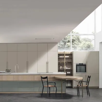 Modern kitchen with Color Trend 01 island in matte and glossy lacquer by Stosa.