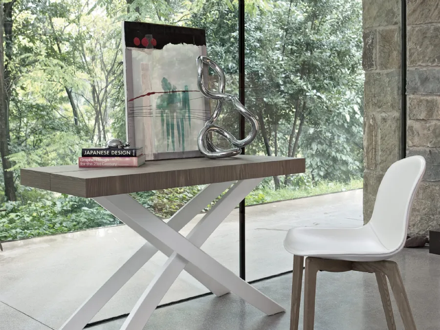 Artistic extendable console by Bontempi.