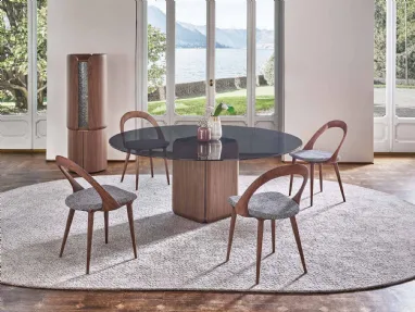 Round Bay table with glass top by Porada