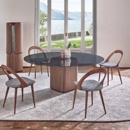 Round Bay table with glass top by Porada