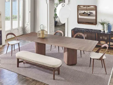 Porada's walnut Canaletto wood table Bay.