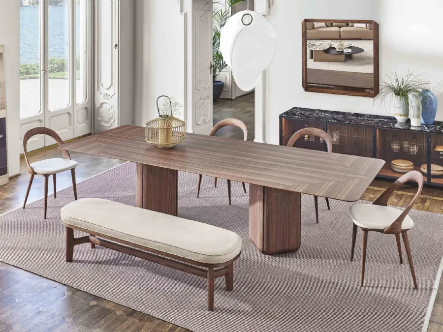 Porada's walnut Canaletto wood table Bay.