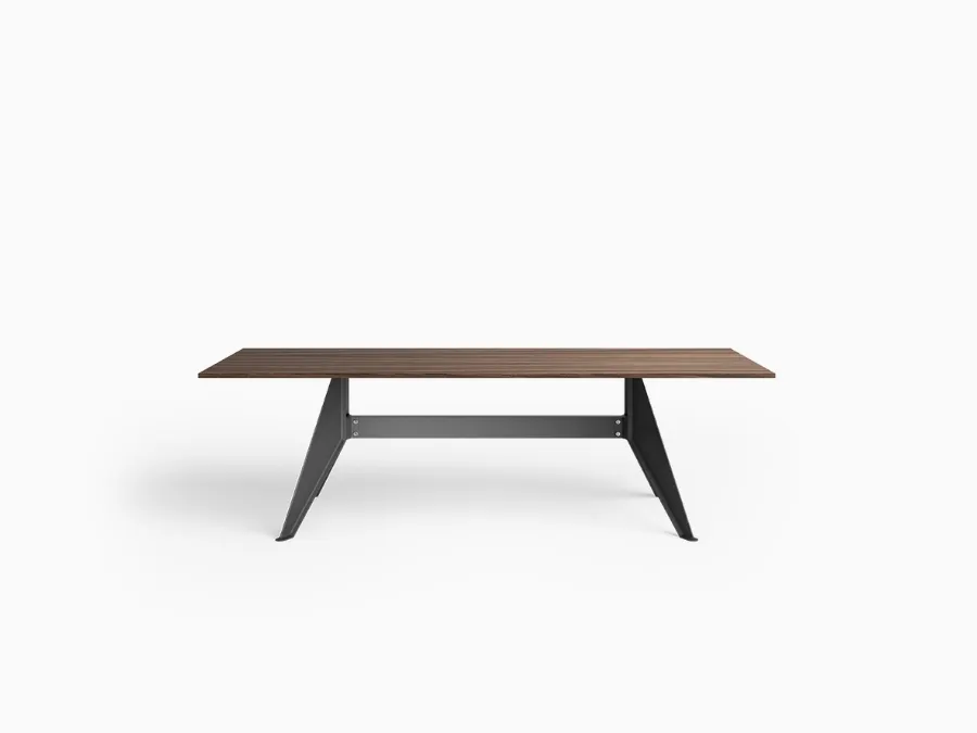 Cast Table by Desalto