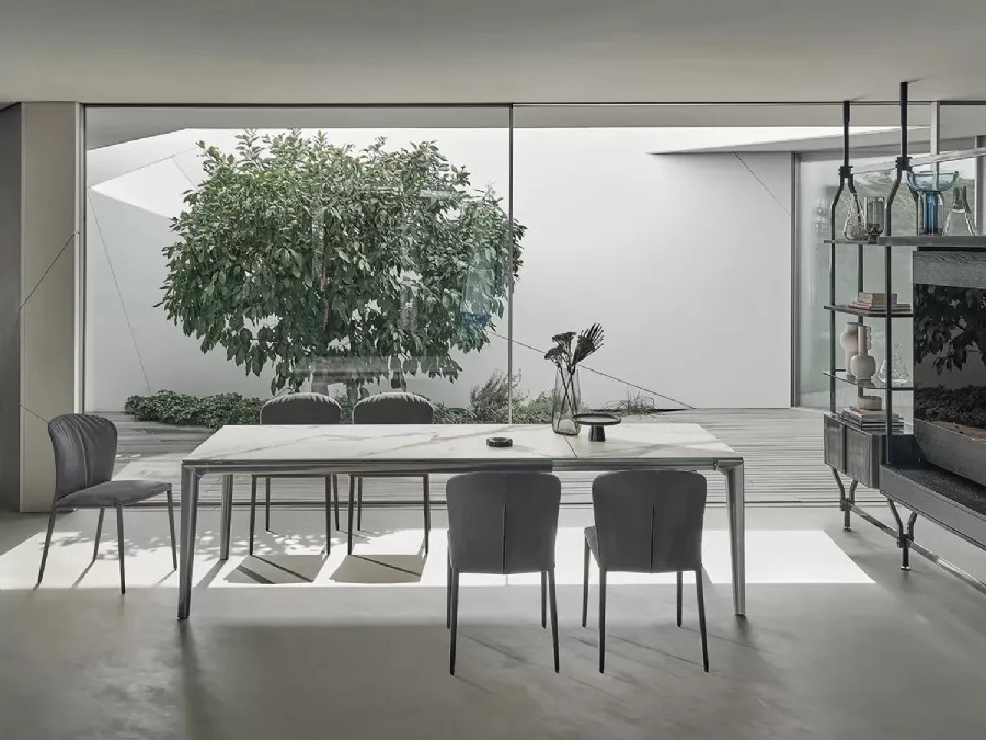 Extendable Duke table in SuperMarmo by Bontempi