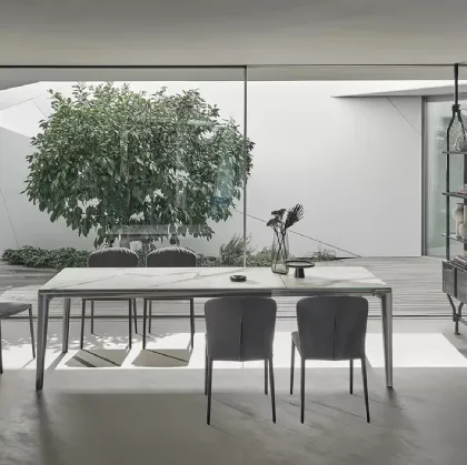 Extendable Duke table in SuperMarmo by Bontempi
