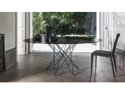 Octa table by Bonaldo